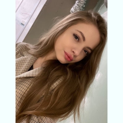     ,